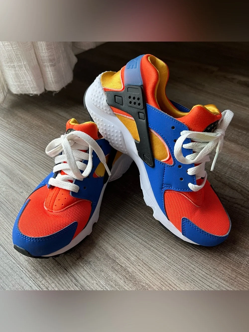 Nike Huarache Run Hyper Royal Blue Yellow Youth Size 6Y Excellent Condition